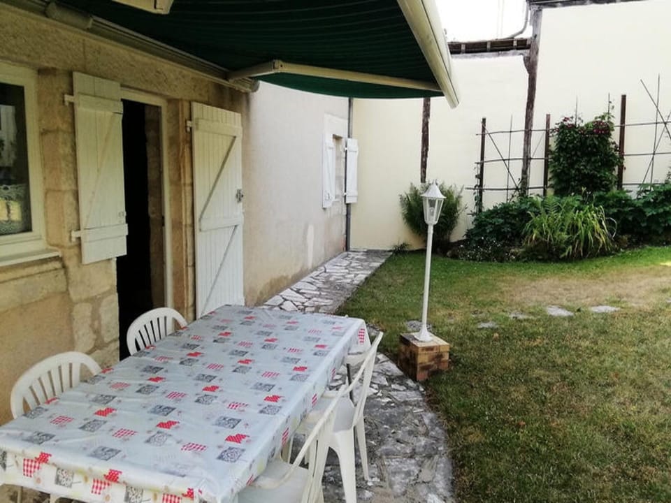 House 5 People Hotel in Centre-Val de Loire