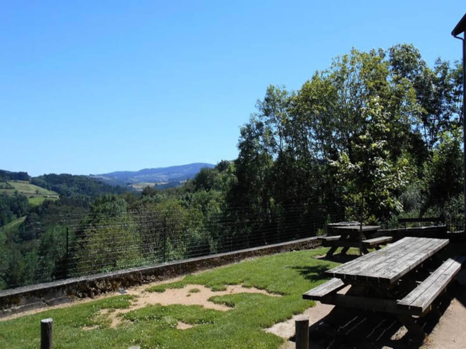 House 14 People Hotel in Auvergne-Rhône-Alpes