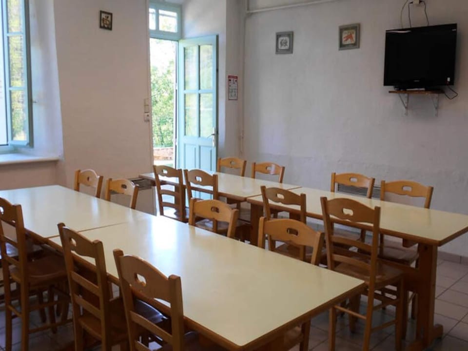 House 14 People Hotel in Auvergne-Rhône-Alpes