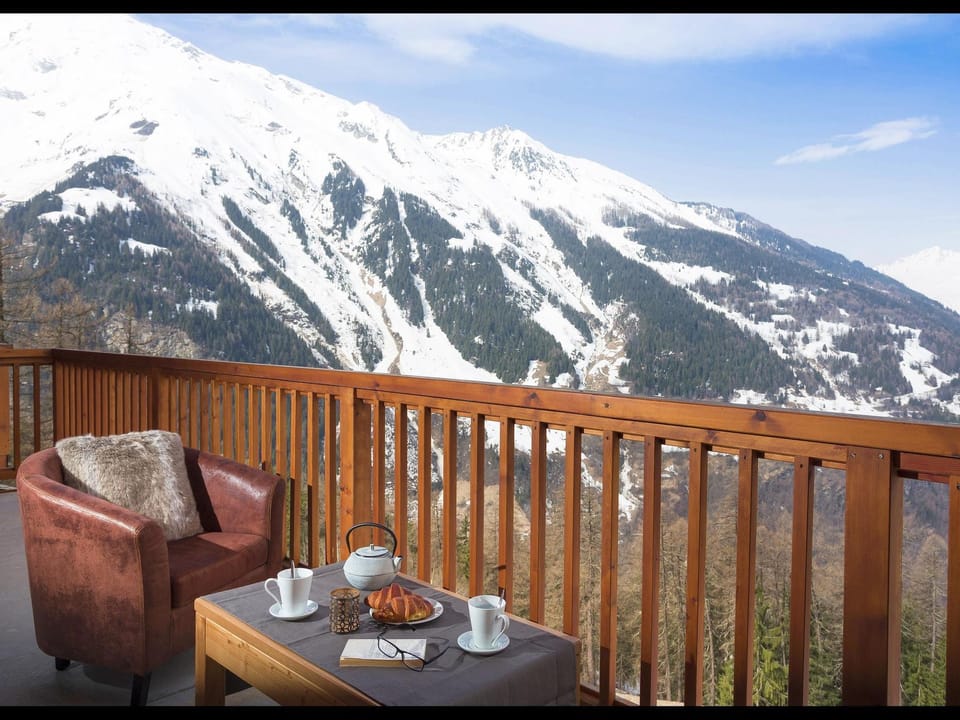 Apartment in France with Pool and Sauna Hotel in Sainte-Foy-Tarentaise
