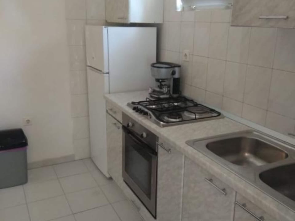 Seafront Charming Apartments Kosirina One Bedroom Apartment with Balcony and Sea View 2 Hotel in Dubrovnik-Neretva County