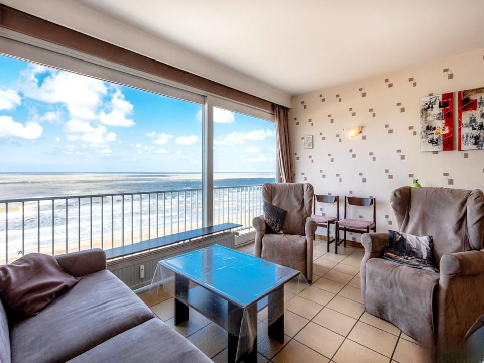 Comfortable flat on the 5th floor in Koksijde Hotel in Koksijde