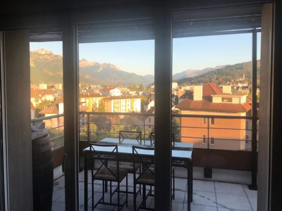 Penthouse with South Facing Terrace Hotel in Annecy