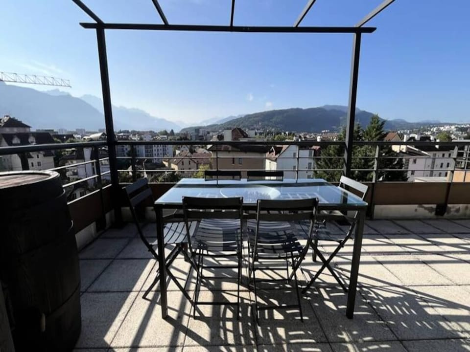 Penthouse with South Facing Terrace Hotel in Annecy