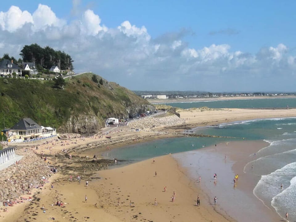 Rooms 5 People Hotel in Barneville-Carteret
