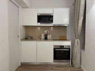 Charming studio - AC- 2P-Saint-Tropez Hotel in Saint-Tropez