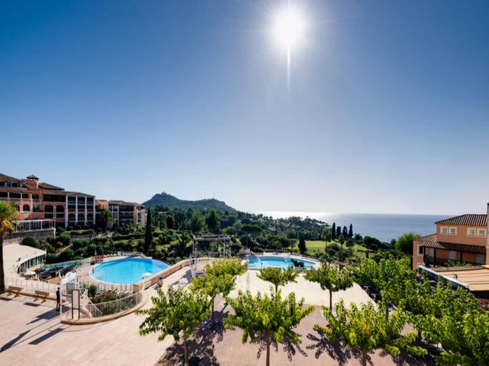 Comfort Studio 1 bedroom 5 people Hotel in Saint-Raphael