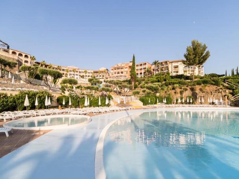 Comfort Studio 1 bedroom 5 people Hotel in Saint-Raphael