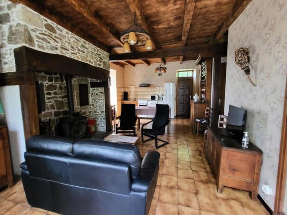 GAEte de France 6 people Hotel in Auvergne-Rhône-Alpes