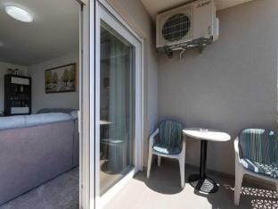 Kastel Stari Sunny Downtown Apartment with Terrace - One Bedroom Apartment with Terrace Hotel in Šibenik-Knin County, Croatia