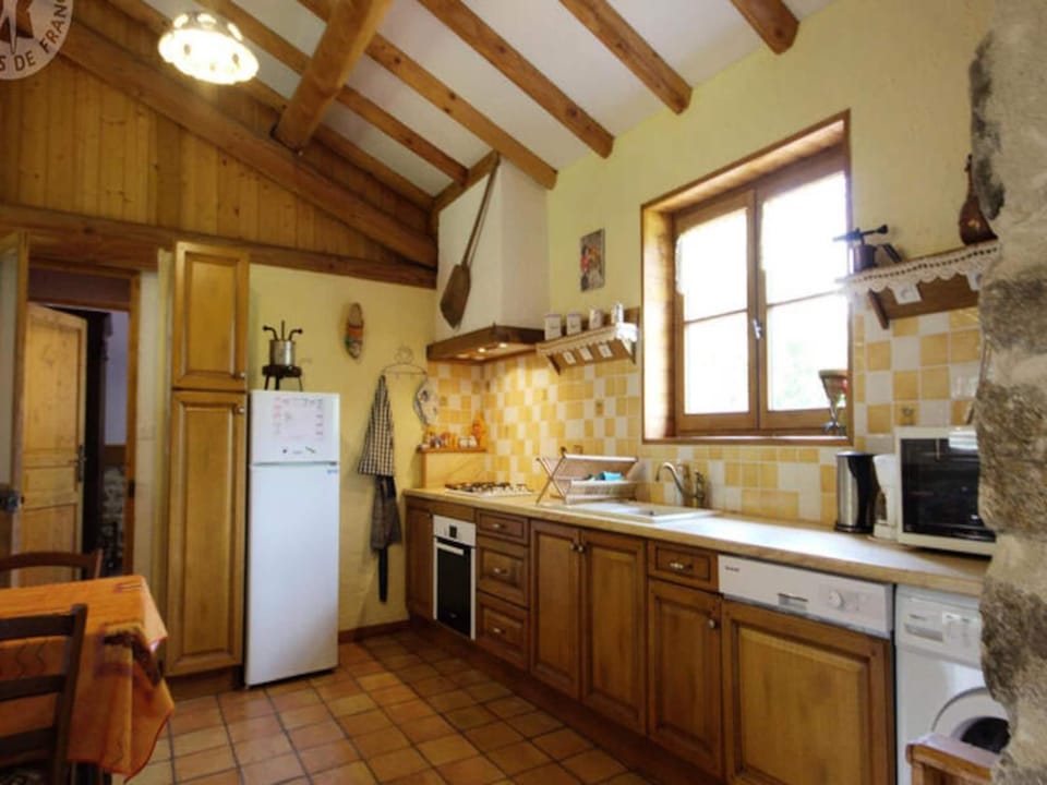House 6 People Hotel in Auvergne-Rhône-Alpes