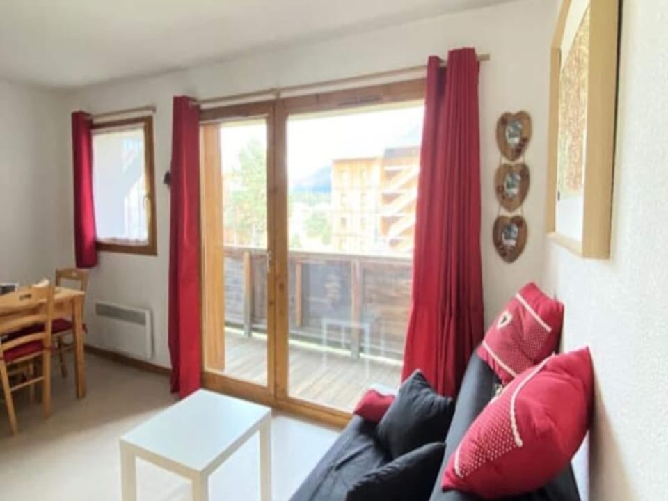 Apartments for 8 People Hotel in Provence-Alpes-Côte d'Azur