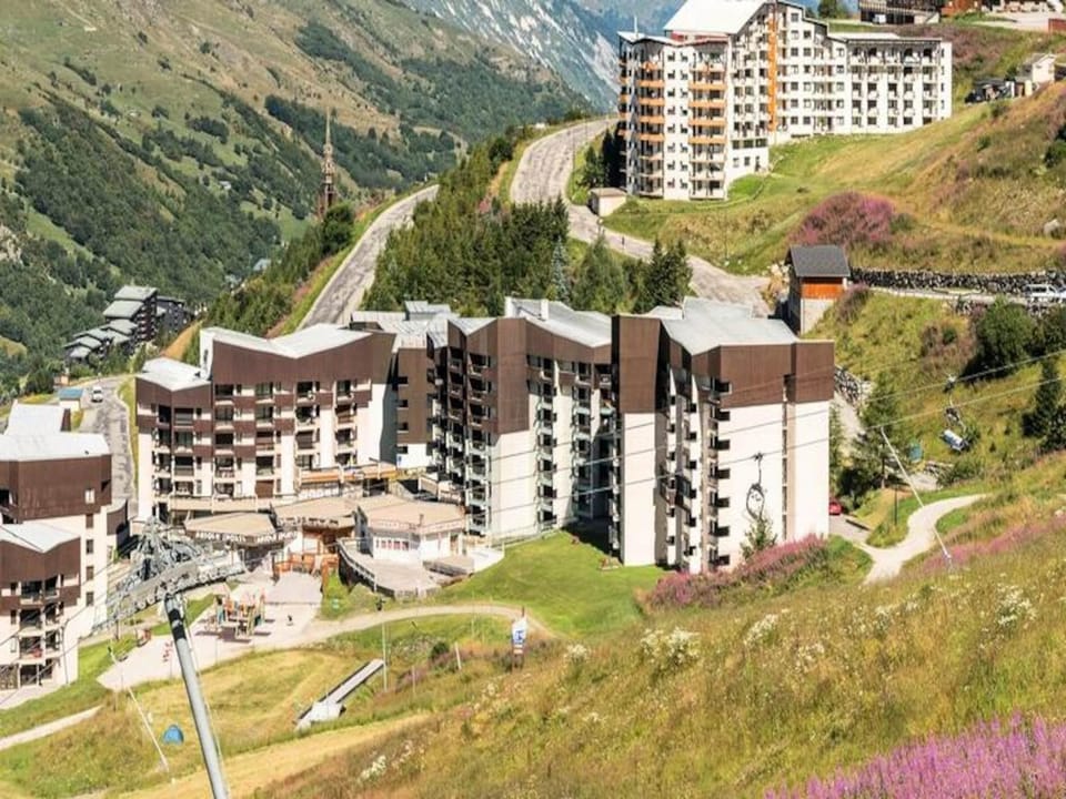 Residence Les Combes Hotel in Les Allues