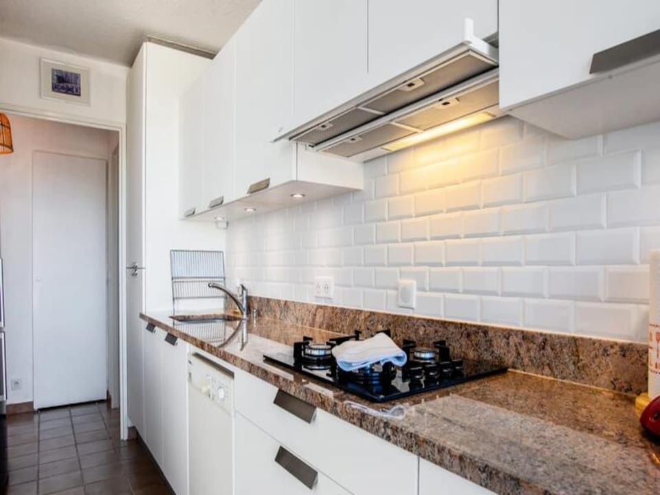 Apartments for 6 People Hotel in Mandelieu-La Napoule
