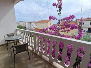 Apartments Villa Sesto - One Bedroom Apartment with Balcony2 Hotel in Biograd na Moru