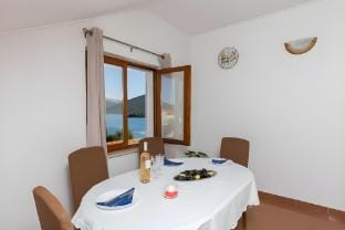 Comfort One Bedroom Apartment with Balcony and Sea View VELIKI Hotel in Dubrovnik-Neretva County