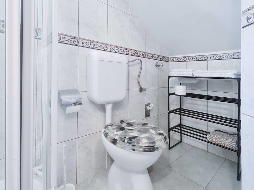 Villa Klara - Holiday Home with Terrace, Pool and Sea View Resort in Dubrovnik-Neretva County