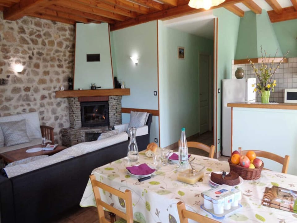 House 6 People Hotel in Auvergne-Rhône-Alpes