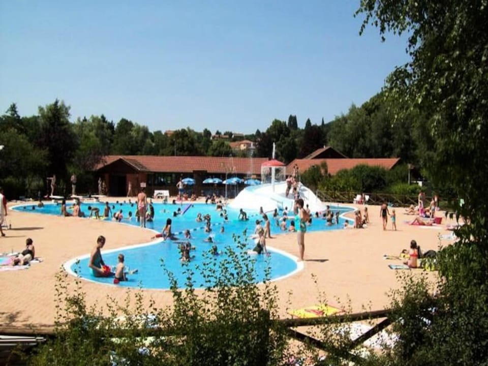 House 6 People Hotel in Auvergne-Rhône-Alpes