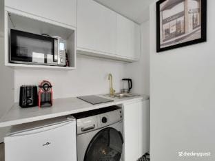 Intimate apartment - 2P - Le Marais Hotel in Paris