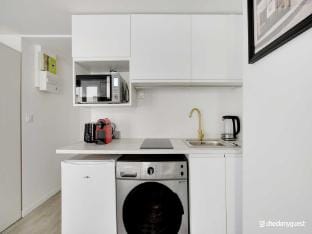 Intimate apartment - 2P - Le Marais Hotel in Paris