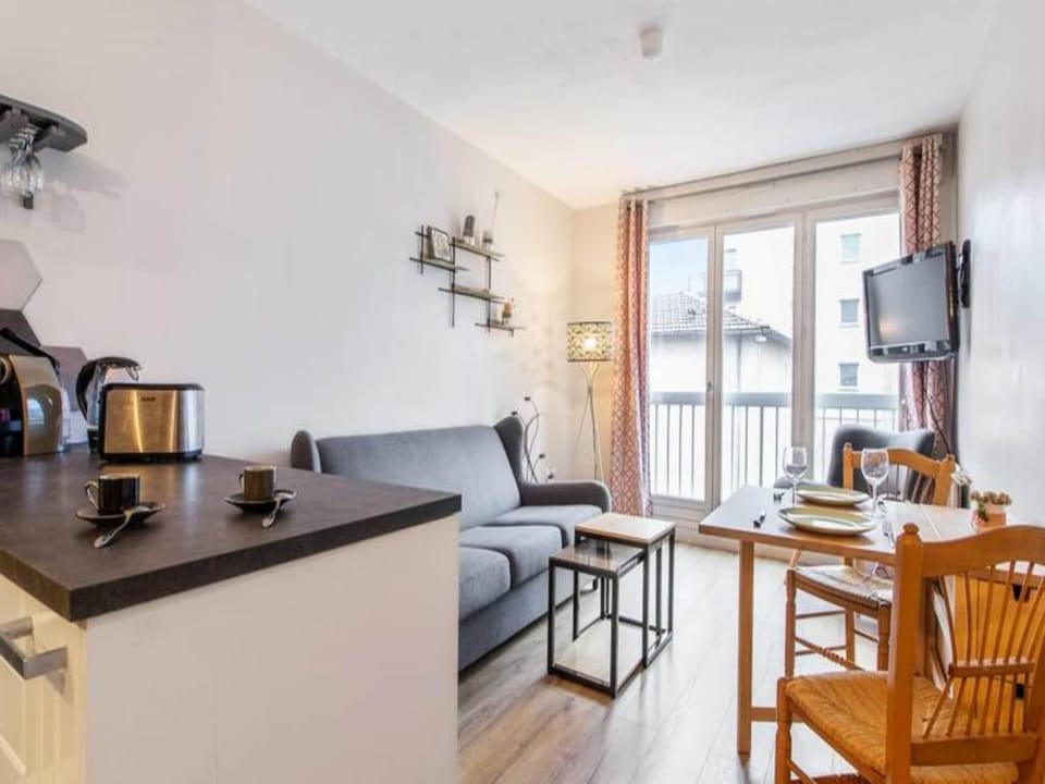 Montplaisir Apartment - Hotel in Lyon