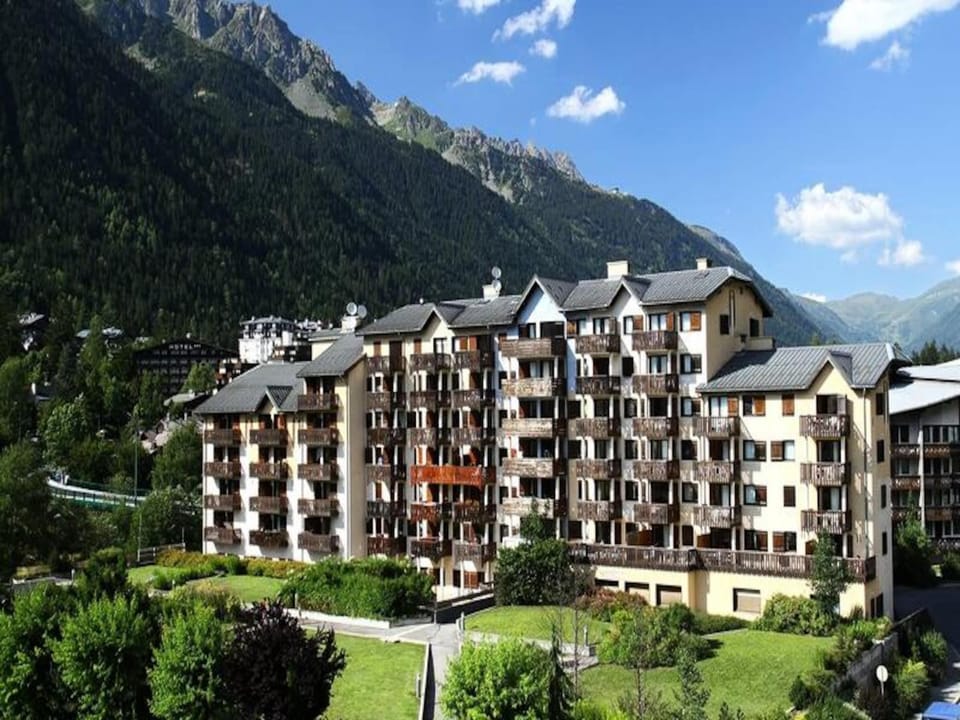 Apartment 8 people - 1 bedroom  1 sleeping area - River Hotel in Chamonix