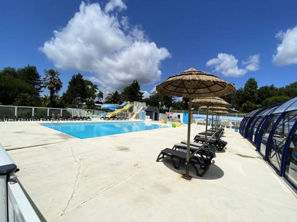 Mobile Home - Bungalow - Cottage for 6 People Hotel in Guidel