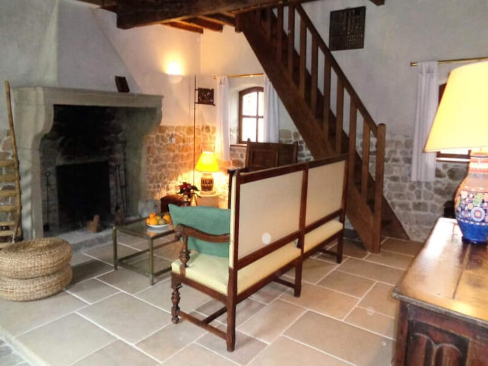 House 9 People Hotel in Auvergne-Rhône-Alpes
