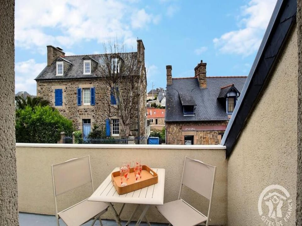 Gite de France 6 people Hotel in Perros-Guirec