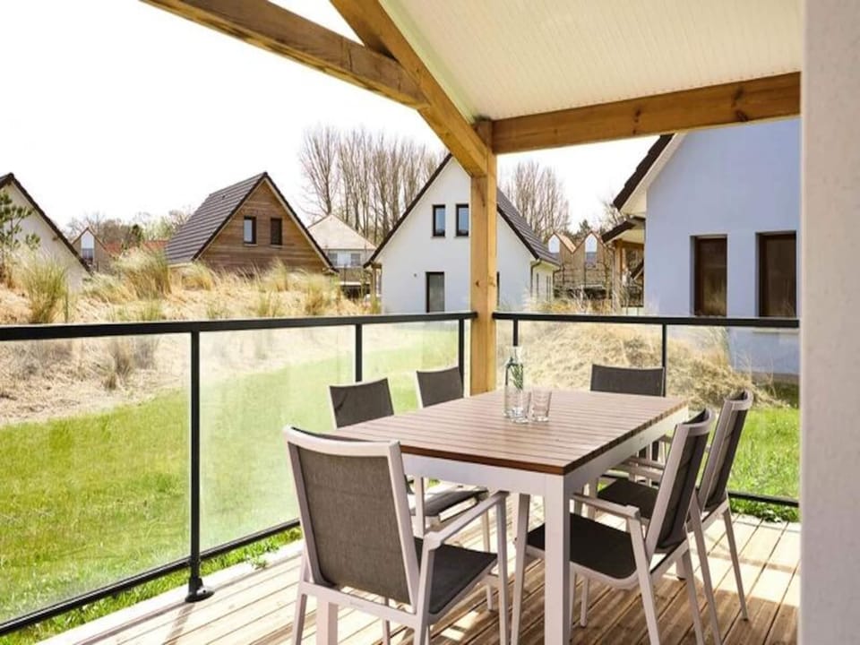 House RhpneLoire 4 Rooms Duplex 6 People Hotel in Berck