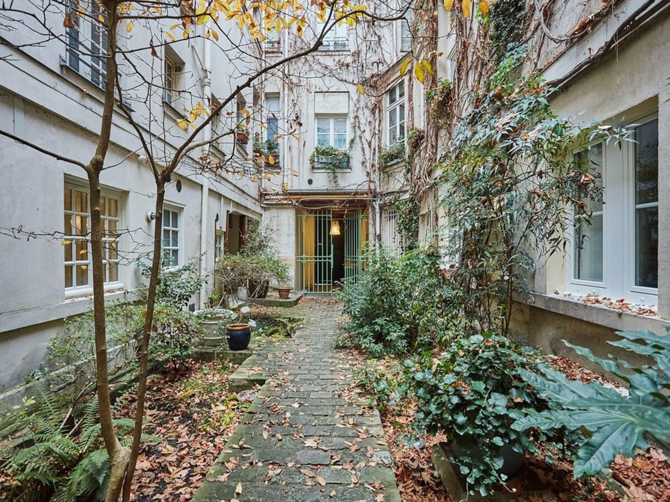 Amazing studio Le Marais Hotel in Paris
