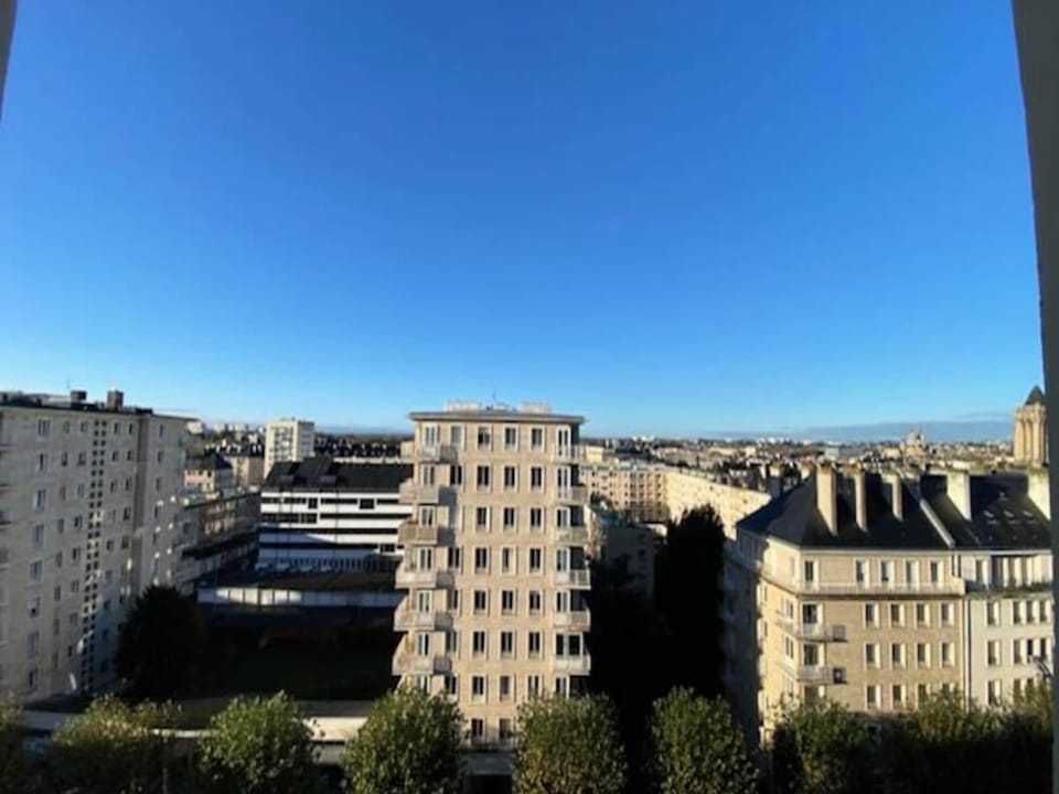 Apartments for 5 People Hotel in Caen