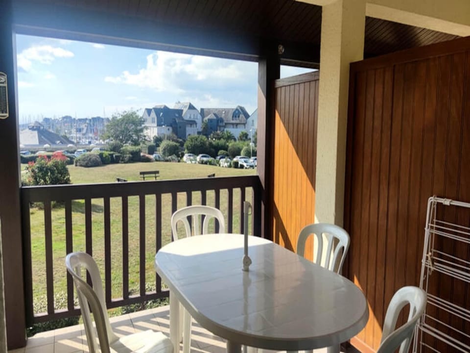 Rooms 4 People Hotel in Arzon