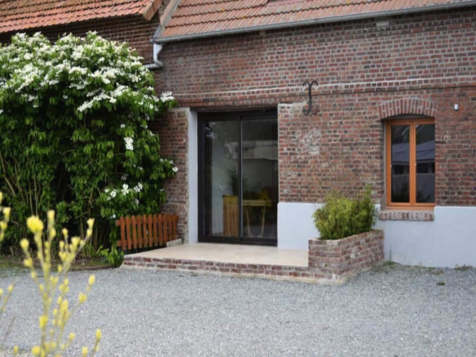 House 9 People Hotel in Normandy
