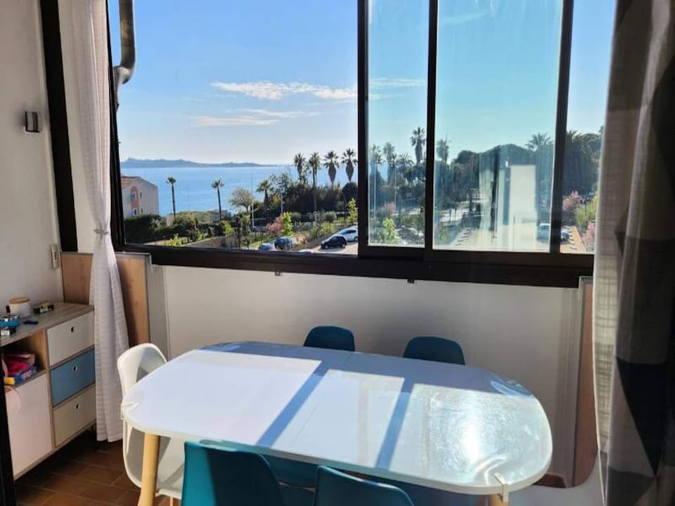 Residence Jardins D Azur for 6 people Hotel in Six-Fours-les-Plages