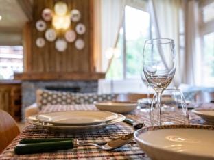 Apt Elegant with balcony 9P4BR - Megeve Center Hotel in Megève