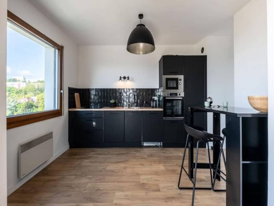 Apartments for 4 people Hotel in Lyon
