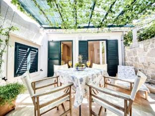 Apartments Gracin - Studio Apartment with Terrace A4 Hotel in Split-Dalmatia County
