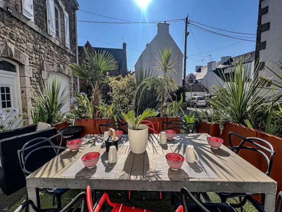 Houses  Villas for 12 People Hotel in Brittany