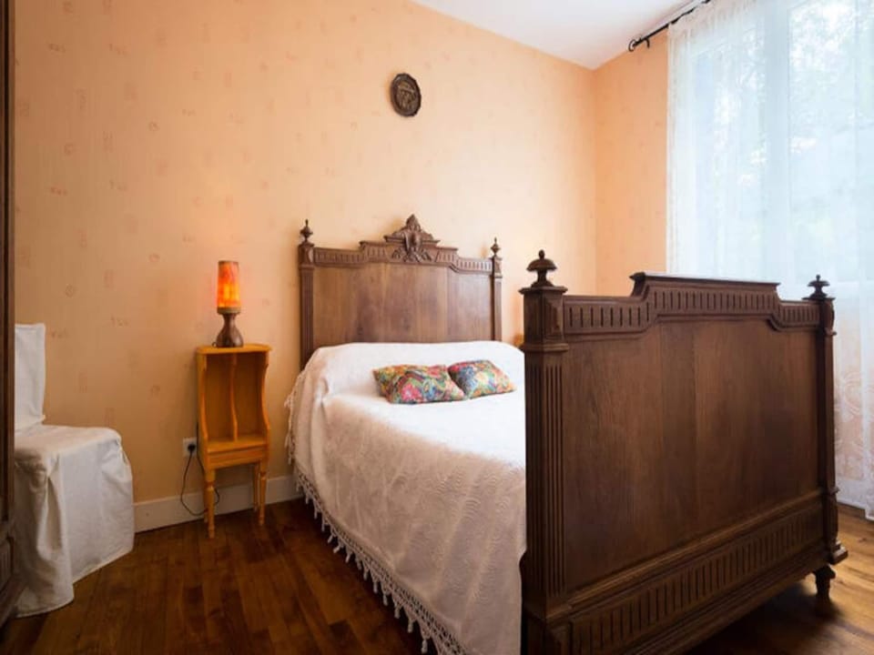 House 5 People Hotel in Auvergne-Rhône-Alpes