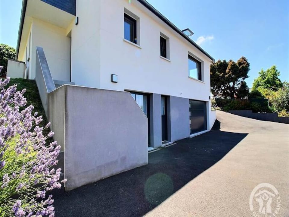 GAEte de France 4 people Hotel in Louannec