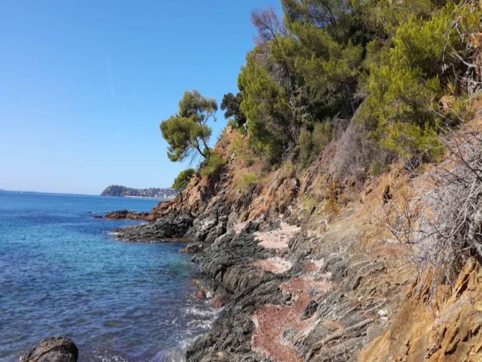 Room 4 People Hotel in Cavalaire-sur-Mer