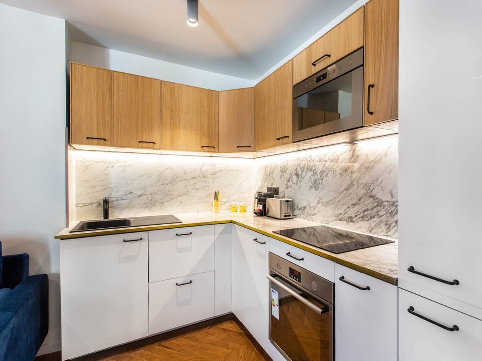 Luxurious apartment - 3BR6P - Faubourg-du-Roule Hotel in Paris
