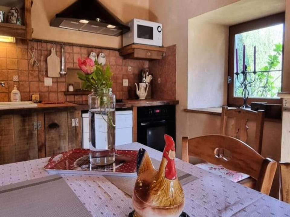 House 4 People Hotel in Auvergne-Rhône-Alpes