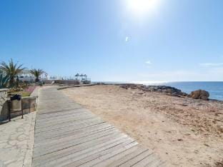 Camelot - Apartment Hotel in Safor