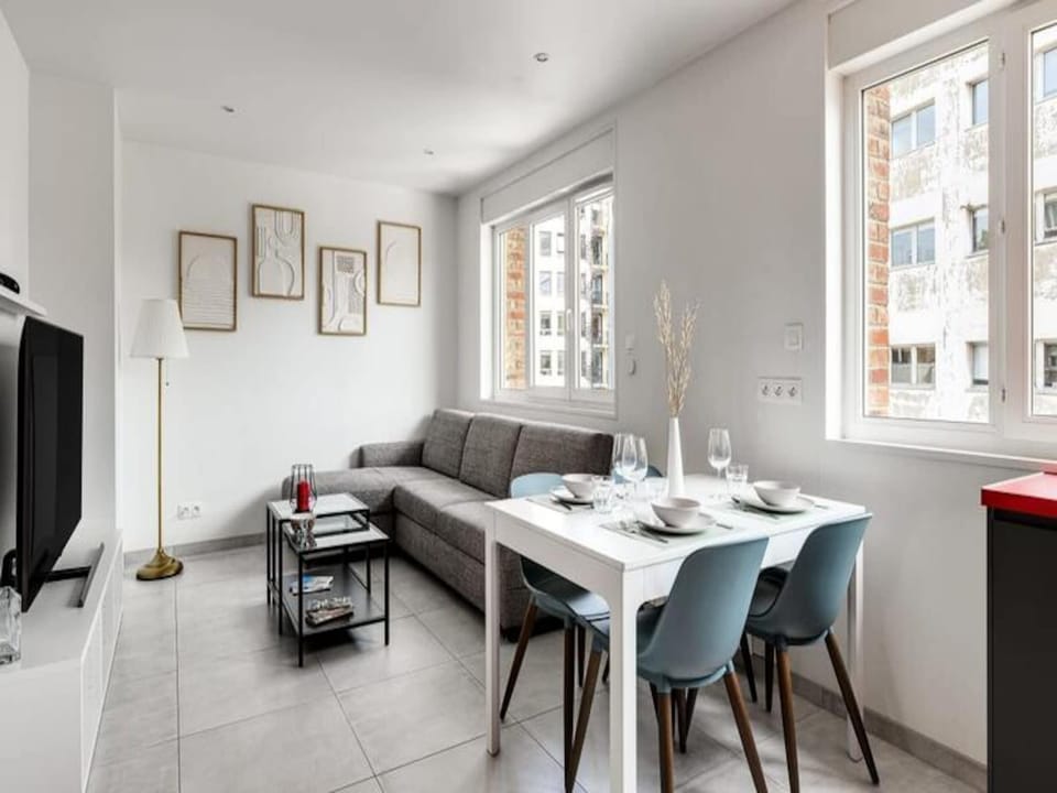 Apartments for 4 People Hotel in Lille