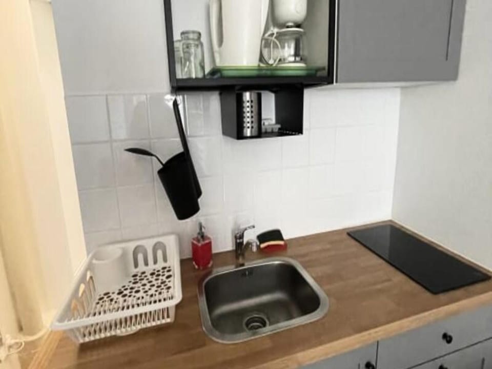 Nice Studio Near Georges Brassens Park Hotel in Paris