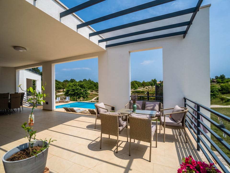 Villa in Filipana with Private Heated Pool Resort in Istria County