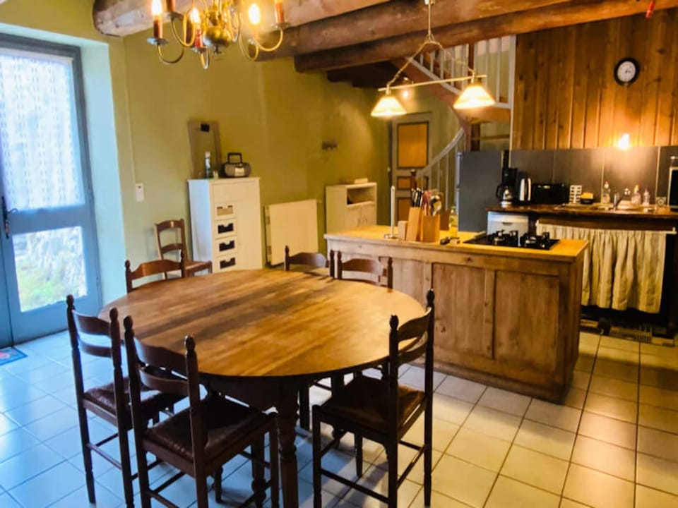 House 6 People Hotel in Auvergne-Rhône-Alpes